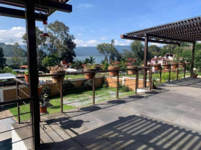 Casa con vista al lago